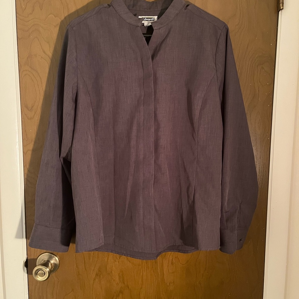 Elegant Gray Button Down Shirt for Women